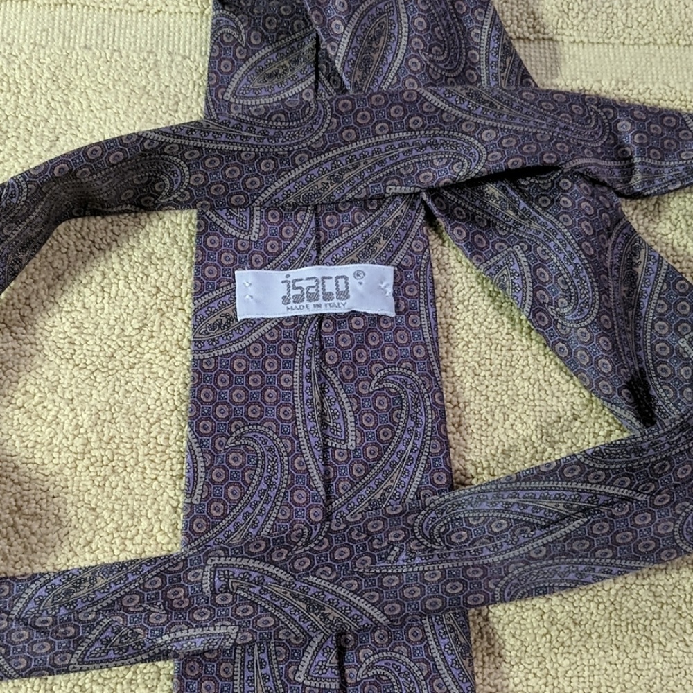 Unique Pattern Tie